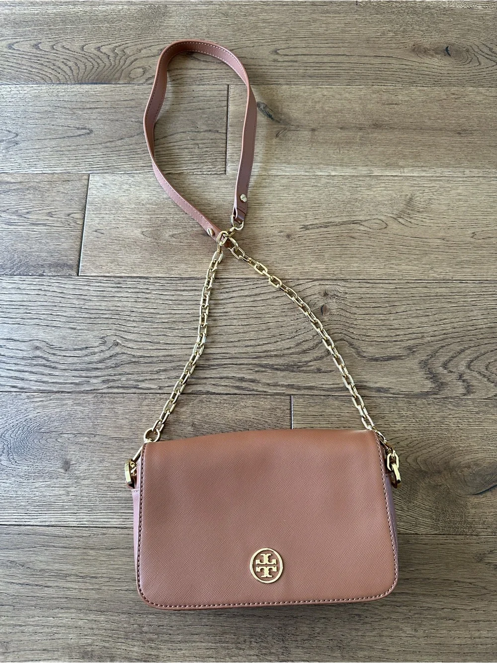 Tory Burch excellent clean